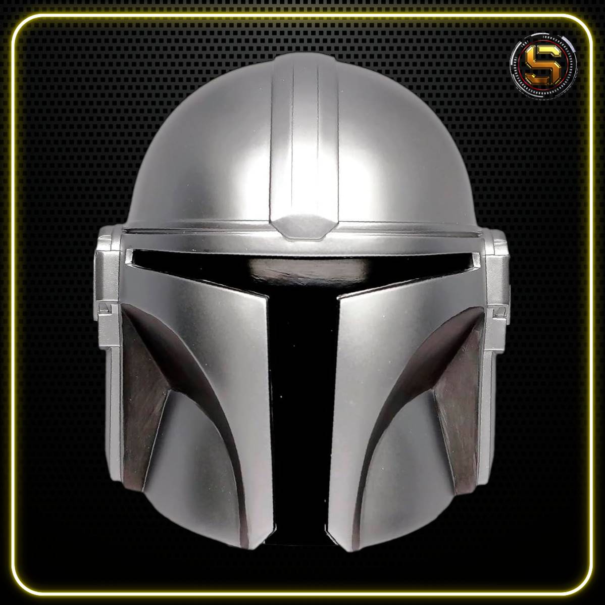 MONOGRAM STAR WARS THE MANDALORIAN HELMET BANK