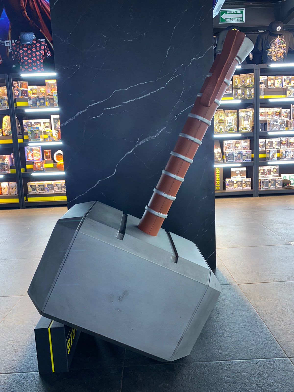 NECA THORS HAMMER FOAM REPLICA